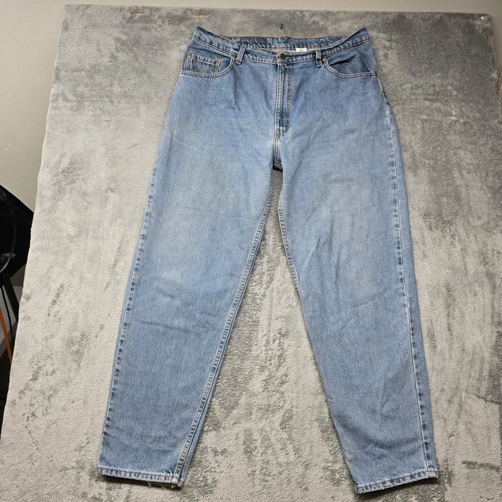 Vintage Levis 560 Loose Fit Tapered Leg Jeans Mens 40x32 Blue Made in USA 90s